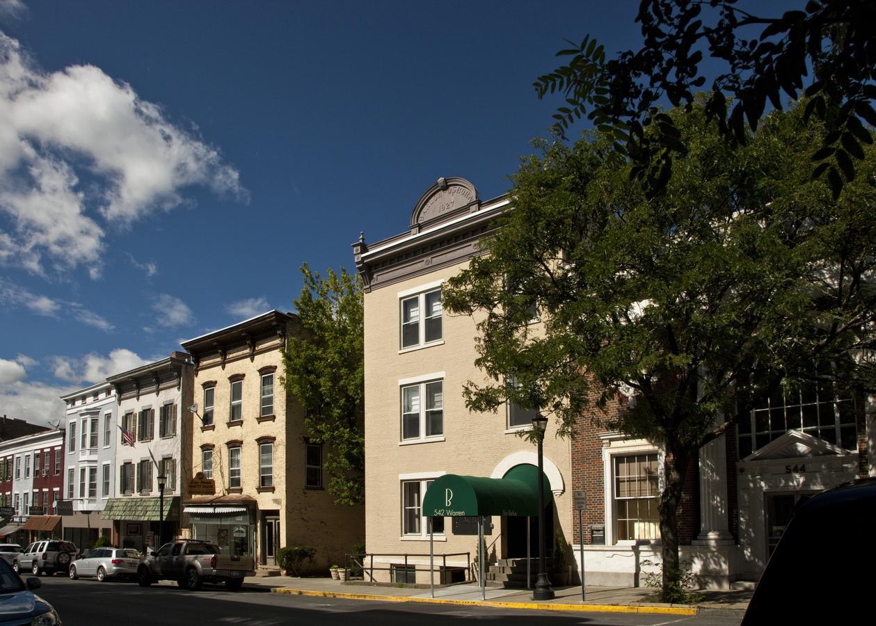 The Barlow Hudson Exterior photo